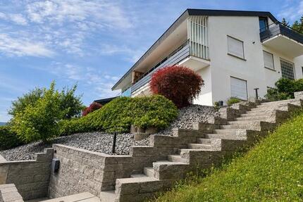 Haus Tuttlingen - 8.5 Zimmer, 200 m&sup2;, 580.000&euro; | Angebot:26940584