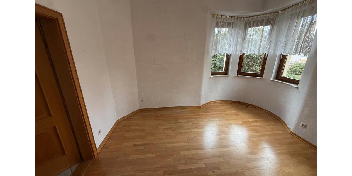 Einfamilienhaus Zella-Mehlis Mehlis - 5 Zimmer, 130 m&sup2;, 335.000&euro; | Angebot:26357296