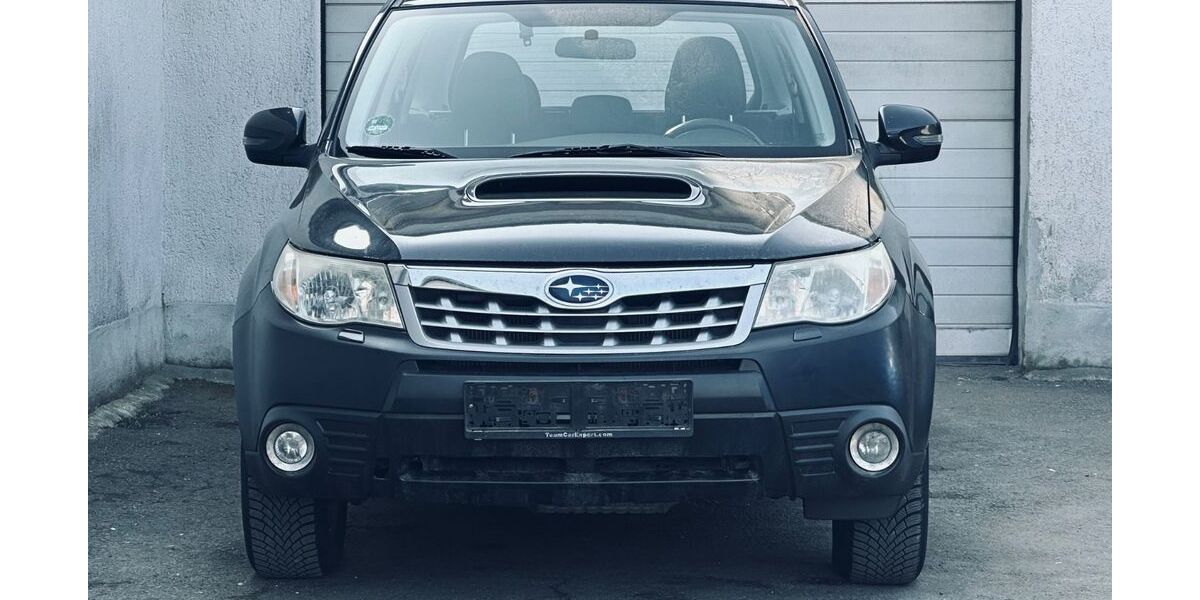 Subaru Forester 208.000 km 3.499 &euro; Leinefelde 37327