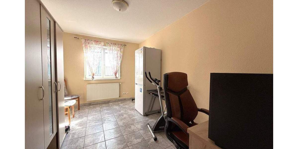 Etagenwohnung Bretten - 4 Zimmer, 105 m&sup2;, 360.000&euro; | Angebot:24874938