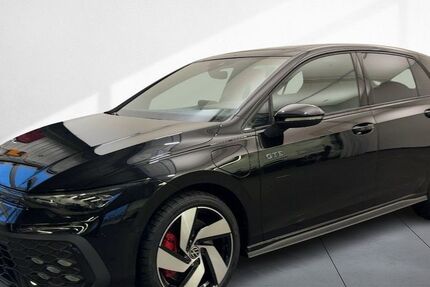 VW Golf 9.896 km 43.790 &euro; Dresden 01169