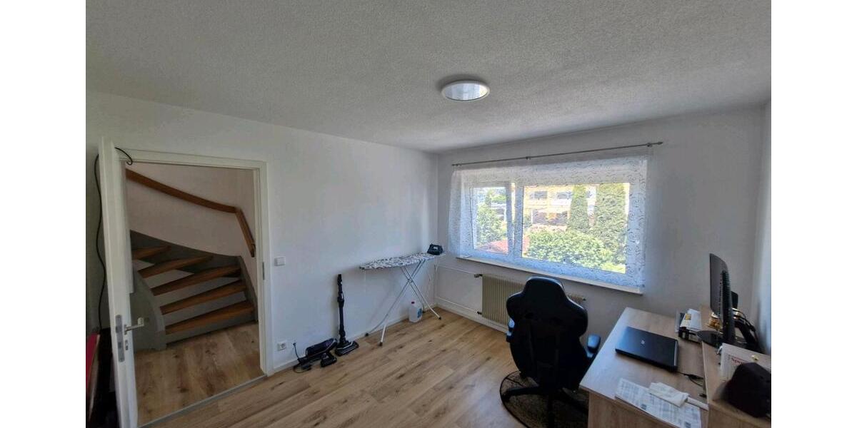 Reihenhaus Villingen-Schwenningen Schwenningen - 7.5 Zimmer, 118 m&sup2;, 370.000&euro; | Angebot:26961291