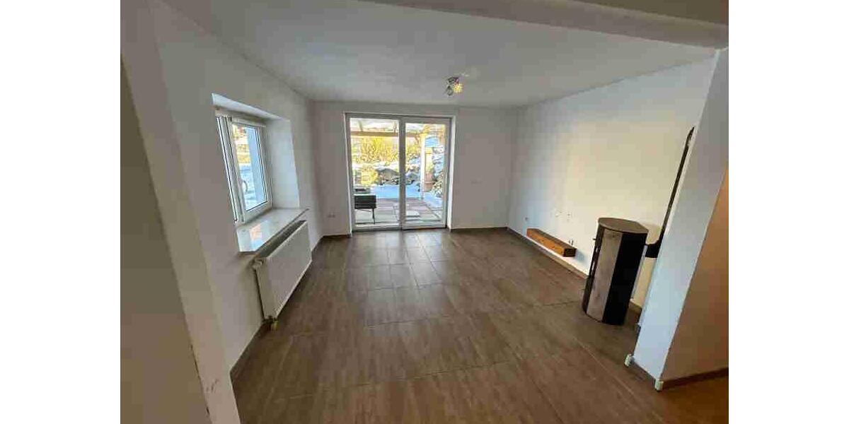 Doppelhaushälfte Sinzing - 5 Zimmer, 130 m&sup2;, 1.350&euro; | Angebot:26349498