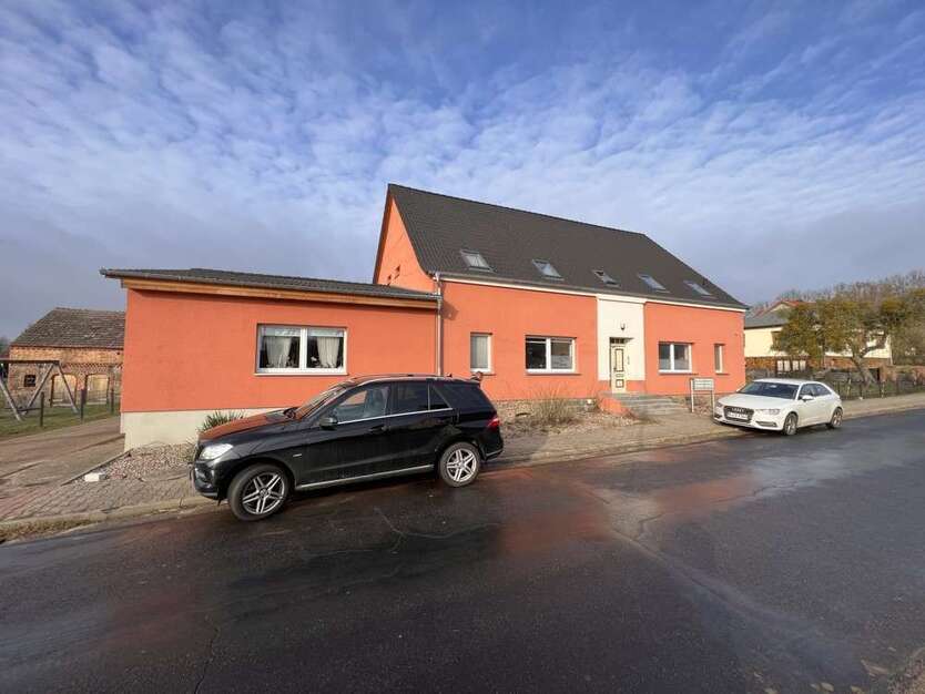 Haus zum Kaufen in Parsteinsee 469.000 € 345 m²