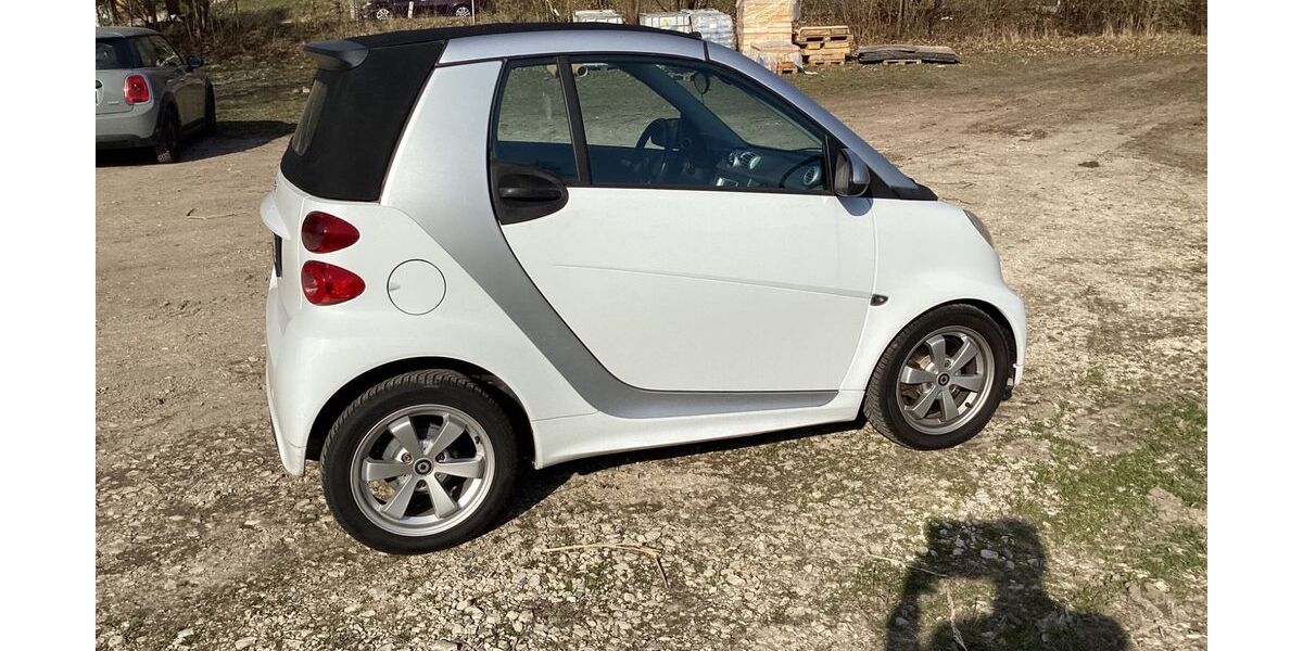 Smart ForTwo 106.000 km 6.900 &euro; Regensburg 93059
