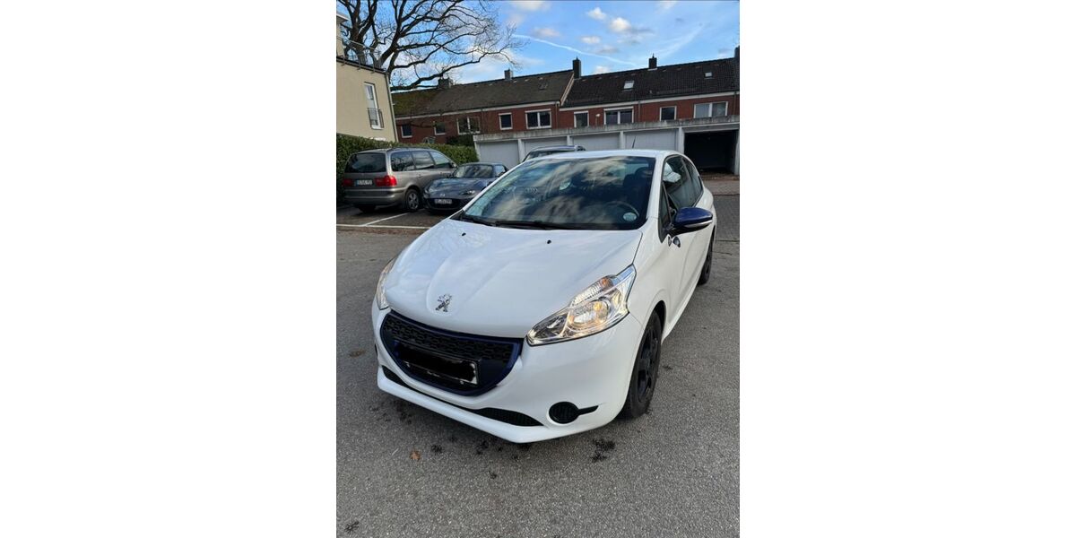 Peugeot 208 75.950 km 4.990 &euro; Norderstedt 22850
