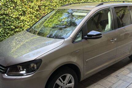VW Touran 198.000 km 5.400 &euro; Bad Berleburg 57319
