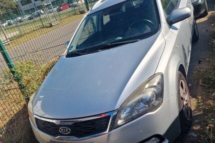 Kia ceed Sportswagon 220.000 km 1.100 &euro; Potsdam 14478