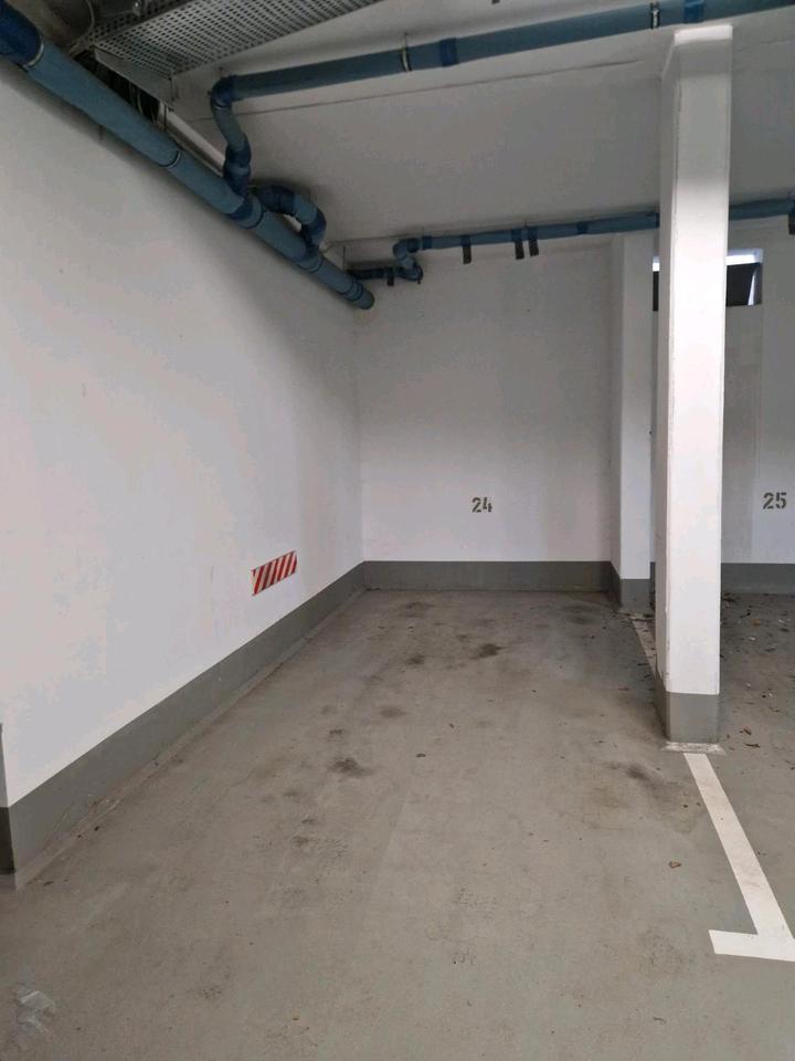 Tiefgaragenstellplatz in TOP LAGE in Langen