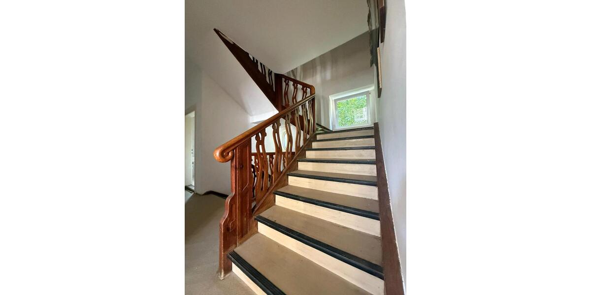 Villa Freyung - 10 Zimmer, 300 m&sup2;, 429.000&euro; | Angebot:26299842