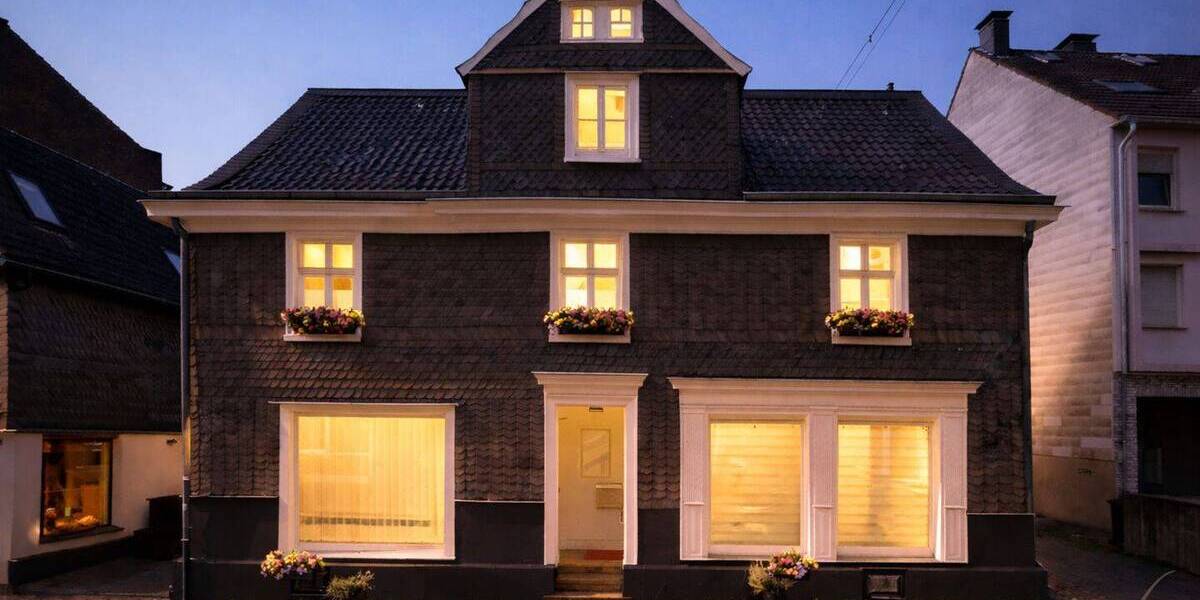 Mehrfamilienhaus, Wohnhaus Solingen / Wald Wald - 8 Zimmer, 140 m&sup2;, 299.000&euro; | Angebot:26694540