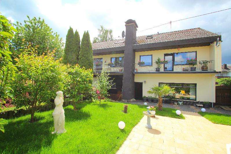 Haus zum Kaufen in Wissen 368.000 € 219 m²