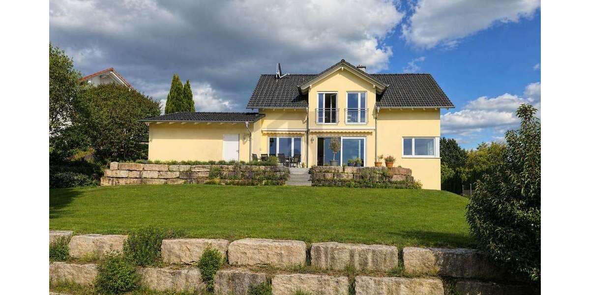Einfamilienhaus Stockach - 6.5 Zimmer, 212 m&sup2;, 1.050.000&euro; | Angebot:26878706