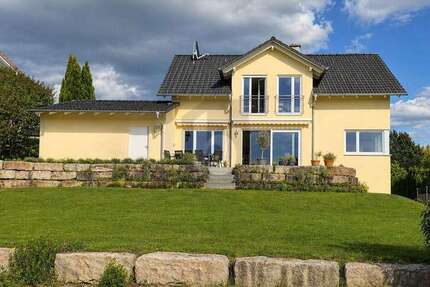 Haus Stockach - 6.5 Zimmer, 212 m&sup2;, 1.050.000&euro; | Angebot:26878706