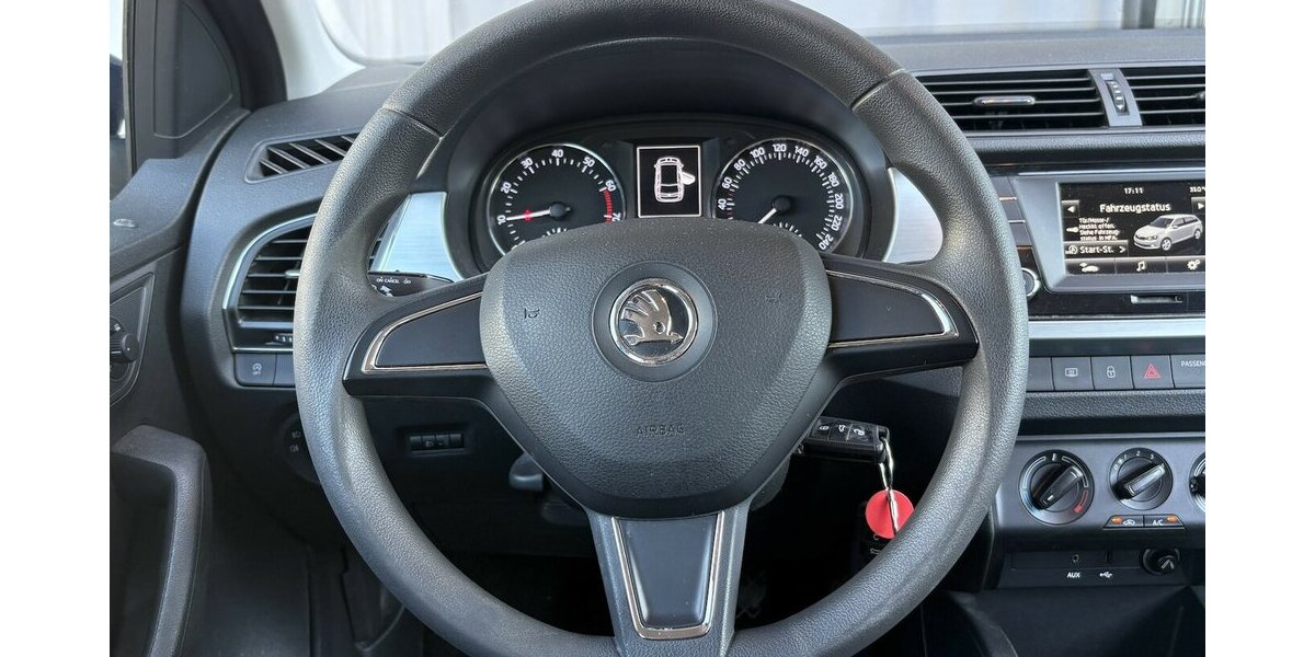 Skoda Fabia 1.2 Ambition KLIMAAUTOMATIK/ISO-FIX/TOUCH 92.032 km 7.900 &euro; Villingen-Schwenningen 78054