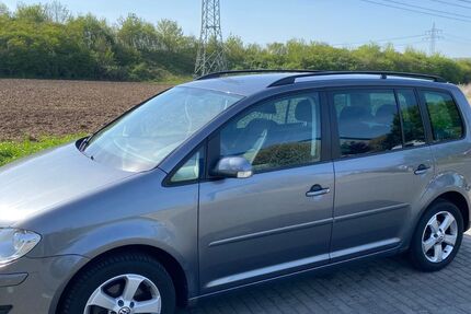 VW Touran 236.000 km 2.900 &euro; Rosdorf 37124