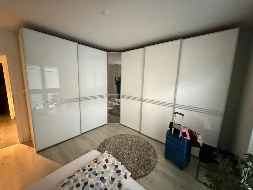 helle 3-Zi- Wohnung 1.OG mit großzügigem Balkon und Stellplatz 3 zimmer