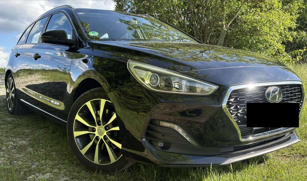 Hyundai i30 92.500 km 13.500 &euro; Jena, Stadt 07743