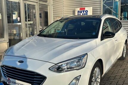 Ford Focus 103.021 km 11.989 &euro; Salzgitter 38229