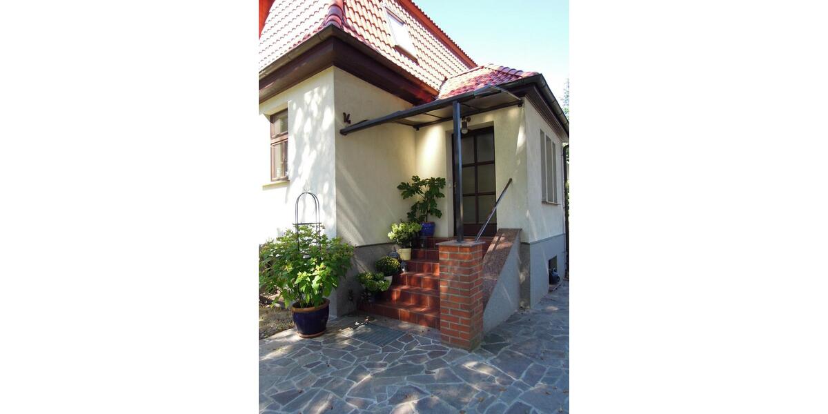 Einfamilienhaus Perleberg - 10 Zimmer, 300 m&sup2;, 420.000&euro; | Angebot:24606564