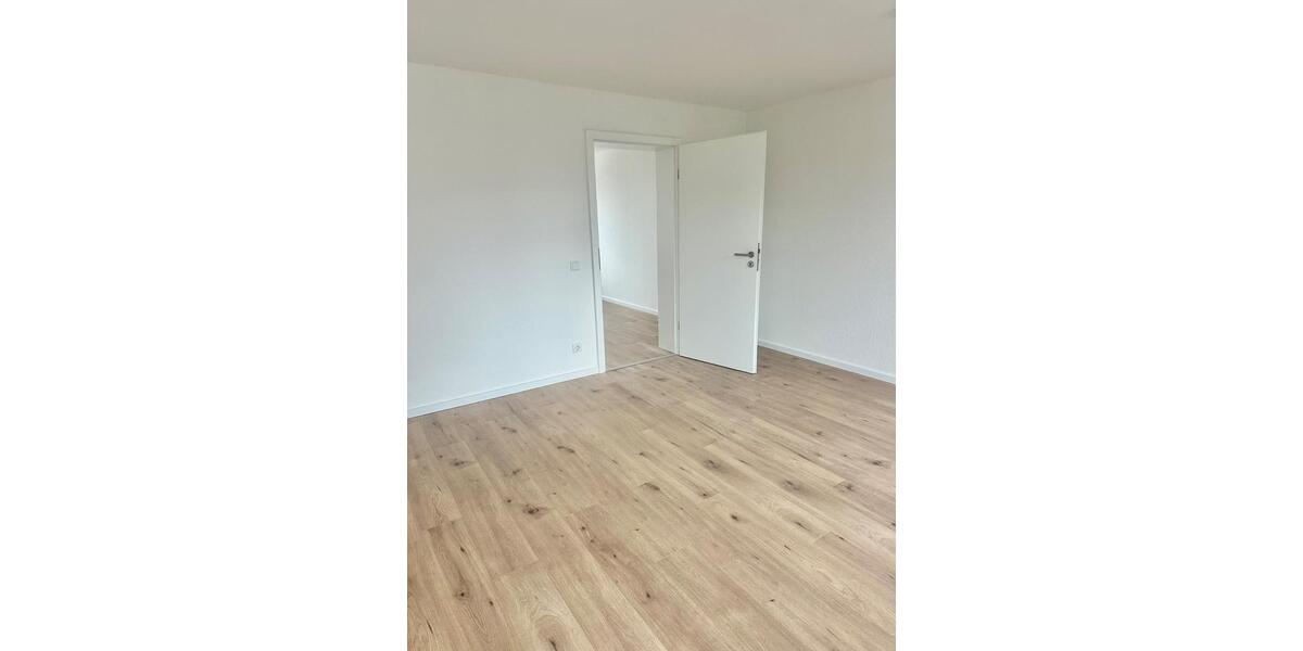 Etagenwohnung Bitterfeld-Wolfen Greppin - 3 Zimmer, 84 m&sup2;, 630&euro; | Angebot:25614501