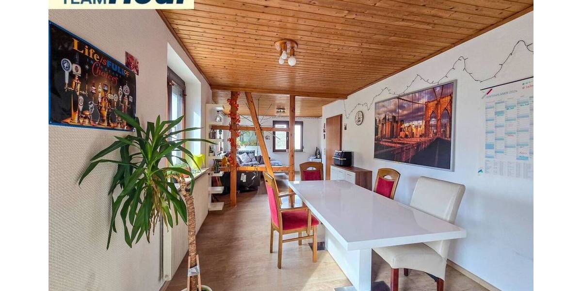 Einfamilienhaus Reutlingen Rommelsbach - 9 Zimmer, 154 m&sup2;, 349.000&euro; | Angebot:26029302