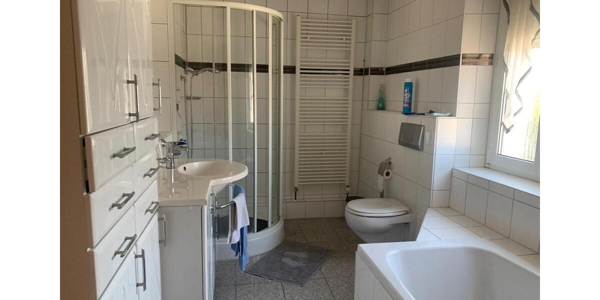 Doppelhaushälfte Giengen an der Brenz - 5 Zimmer, 120 m&sup2;, 1.500&euro; | Angebot:25774773