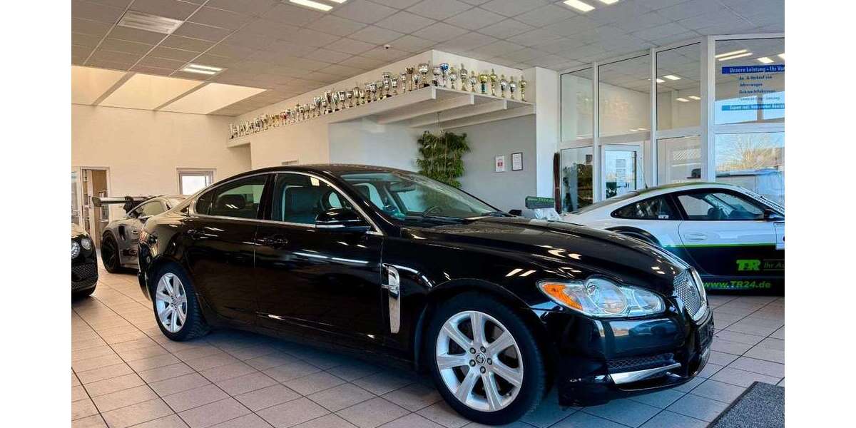 Jaguar XF 235.569 km 5.850 &euro; Stuhr-Seckenhausen 28816