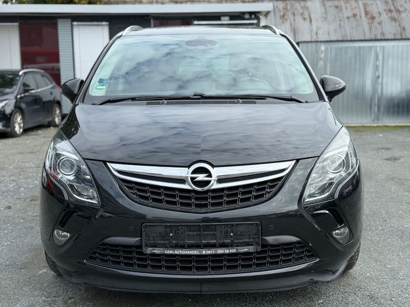 Opel Zafira 180.000 km 7.800 € Eschborn 65760