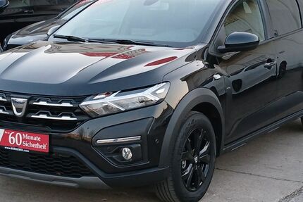 Dacia Jogger 67.052 km 16.590 &euro; Berlin 13089