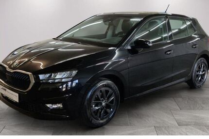 Skoda Fabia 18.660 km 16.370 &euro; Borna 04552