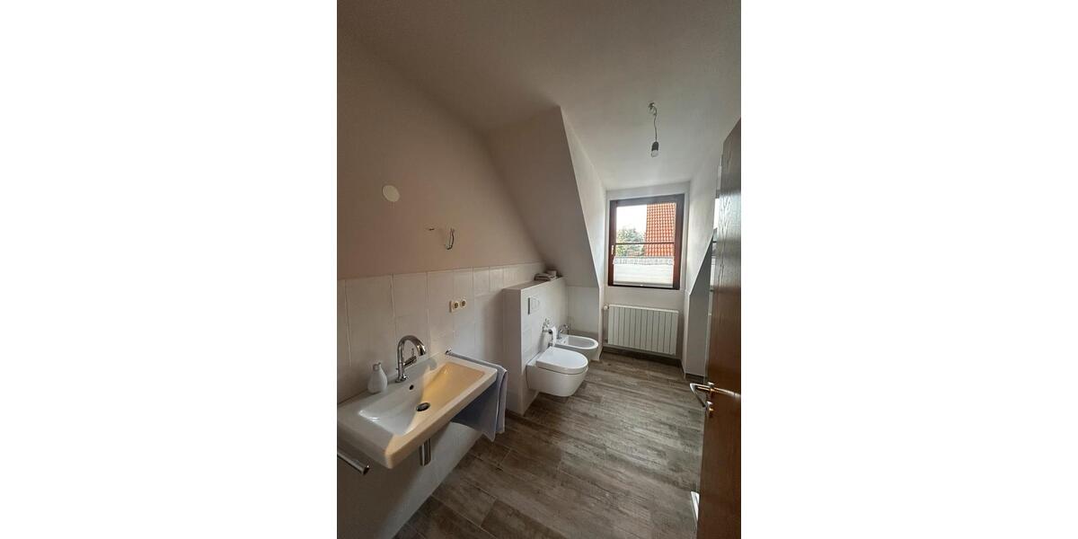 Dachgeschoßwohnung Bad Arolsen - 2 Zimmer, 70 m&sup2;, 600&euro; | Angebot:26323154