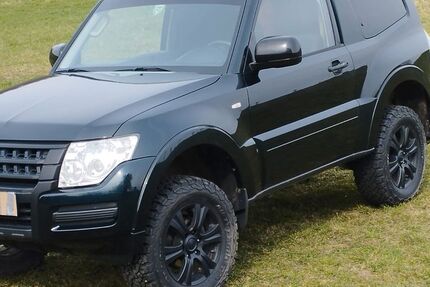 Mitsubishi Pajero 82.000 km 28.000 &euro; Leinefelde-Worbis 37339