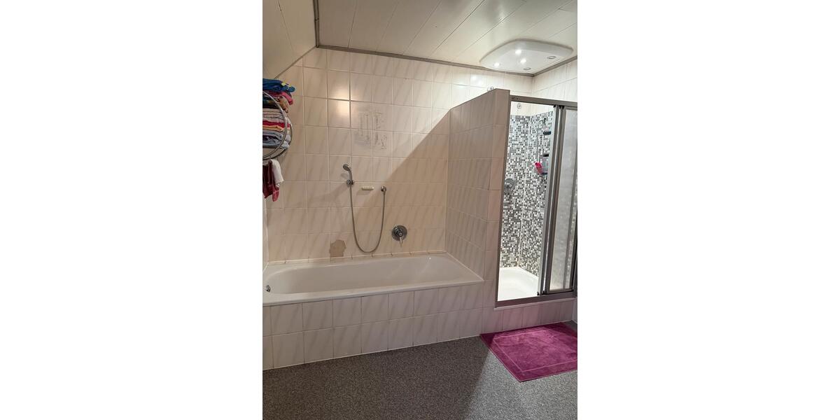 Dachgeschoßwohnung Dörpen - 5 Zimmer, 80 m&sup2;, 280&euro; | Angebot:25179381