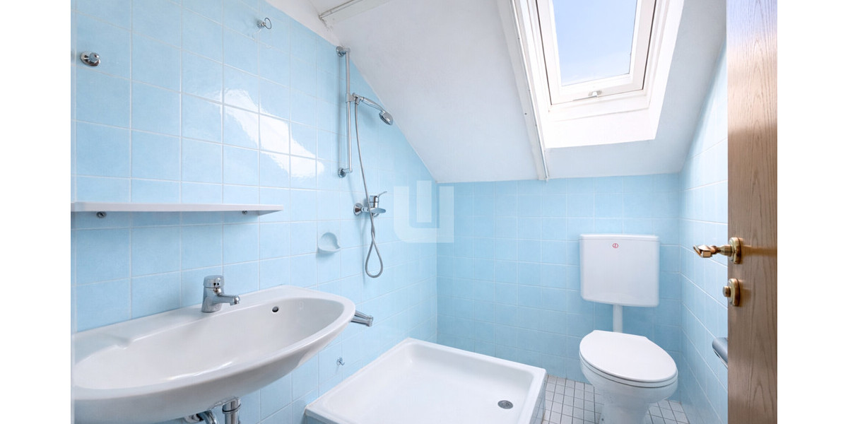 WINDISCH - Renovierungsbedürftiges RMH in familienfreundlicher Lage - für den Käufer provisionsfrei! - Reihenmittelhaus Olching / Geiselbullach Geiselbullach | Angebot:25852870