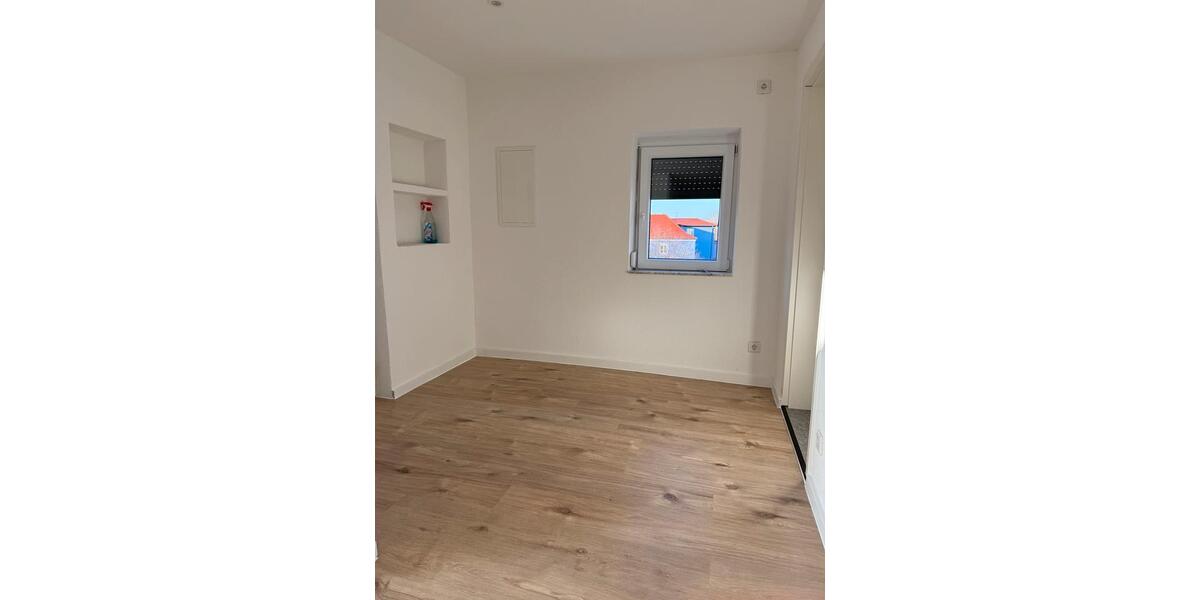 Dachgeschoßwohnung Treuchtlingen - 3 Zimmer, 70 m&sup2;, 700&euro; | Angebot:25271570