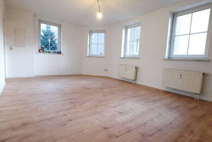 Haus Sachsen - Limbach-Oberfrohna Limbach-Oberfrohna - 3 Zimmer, 71 m&sup2;, 480&euro; | Angebot:26913716