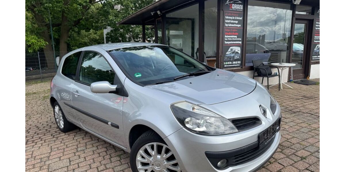 Renault Clio 152.736 km 2.299 &euro; Stolberg 52222