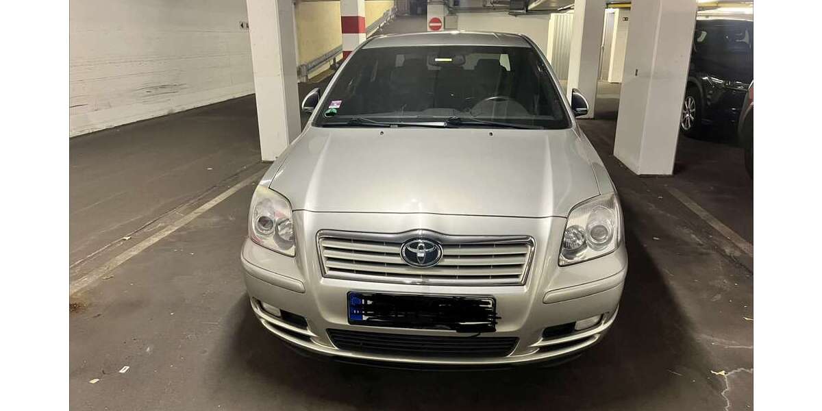 Toyota Avensis 220.000 km 2.500 &euro; Berlin 13629