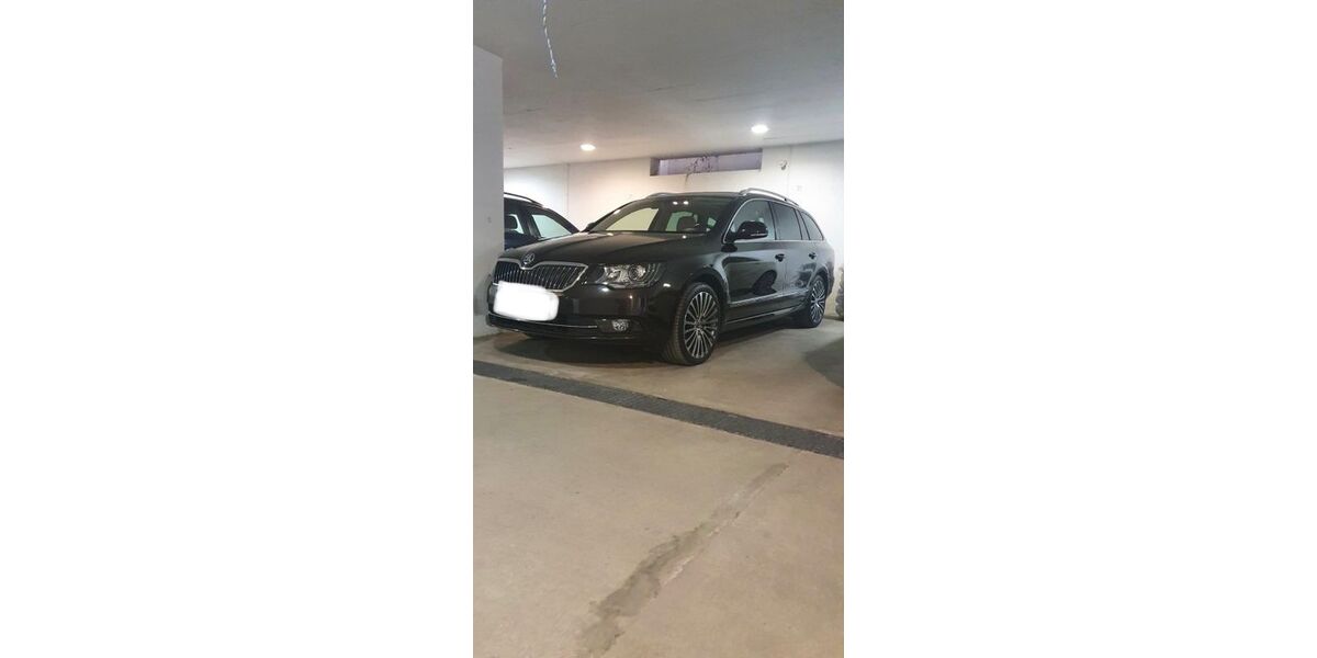 Skoda Superb 235.000 km 13.000 &euro; Gräfelfing 82166