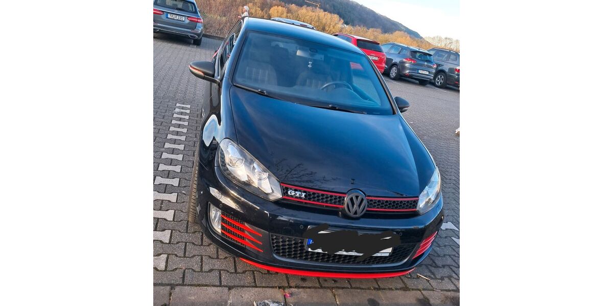 VW Golf 160.000 km 8.800 &euro; Aach 54298