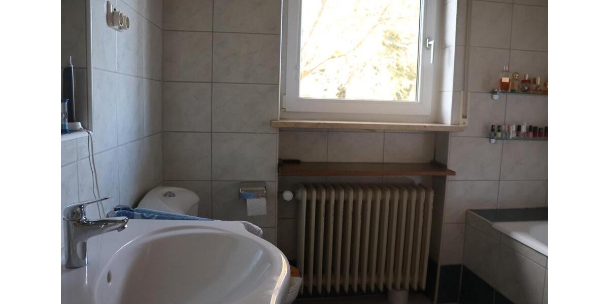 Mehrfamilienhaus, Wohnhaus Möhrendorf - 6.5 Zimmer, 198 m&sup2;, 2.700&euro; | Angebot:26306262