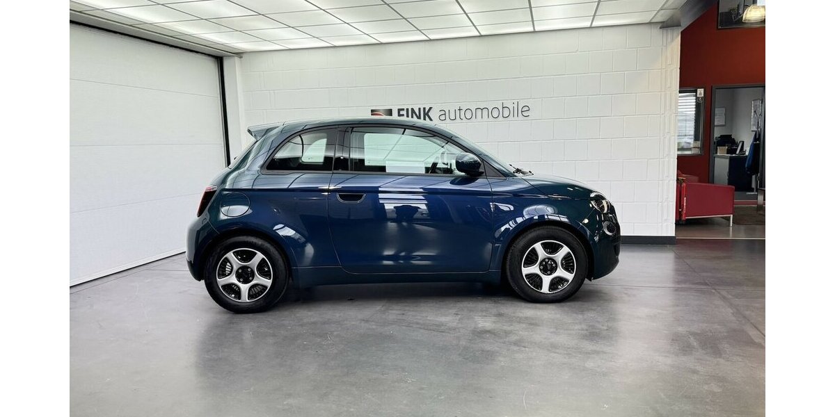 Fiat 500e Action Carplay Android Automatik 1.Hand 26.891 km 12.820 &euro; Lich 35423