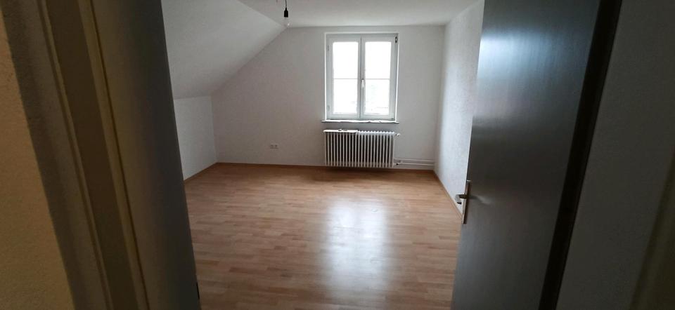 Dachgeschoss Wohnung Blumberg Epfenhofen 3 zimmer