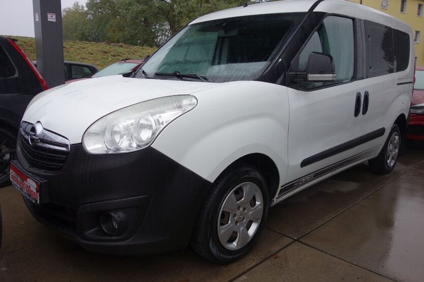 Opel Combo 185.000 km 4.690 € Hof 95030