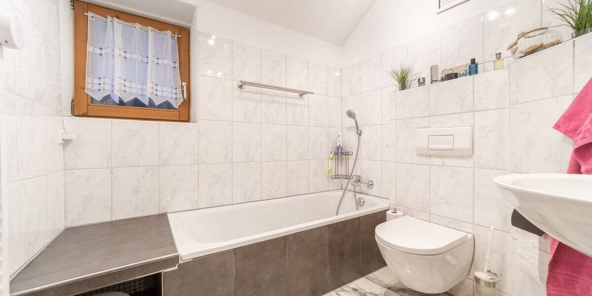 Reihenmittelhaus Dogern - 5 Zimmer, 121 m&sup2;, 365.000&euro; | Angebot:25705719