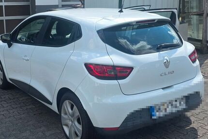 Renault Clio 121.000 km 6.000 &euro; Bruchertseifen 57539