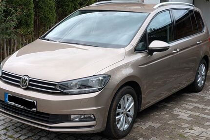 VW Touran 134.000 km 15.690 &euro; Grassau 83224