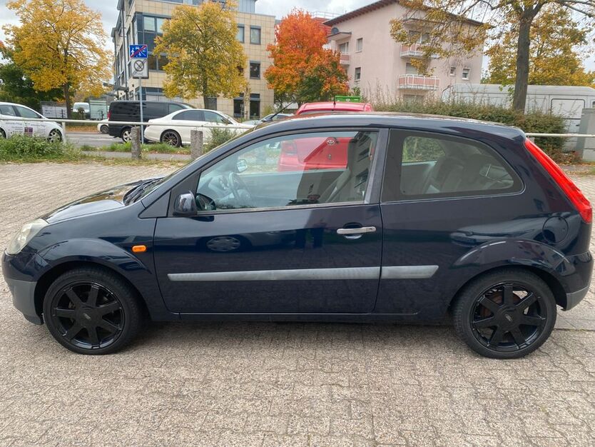 Ford Fiesta 159.600 km 1.300 € Kelsterbach 65451