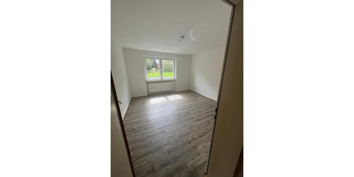 Erdgeschoßwohnung Niederwerrn - 3 Zimmer, 80 m&sup2;, 500&euro; | Angebot:26693043